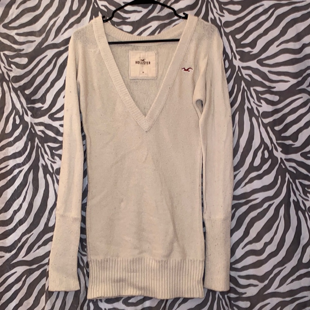 Hollister Cream Sweater